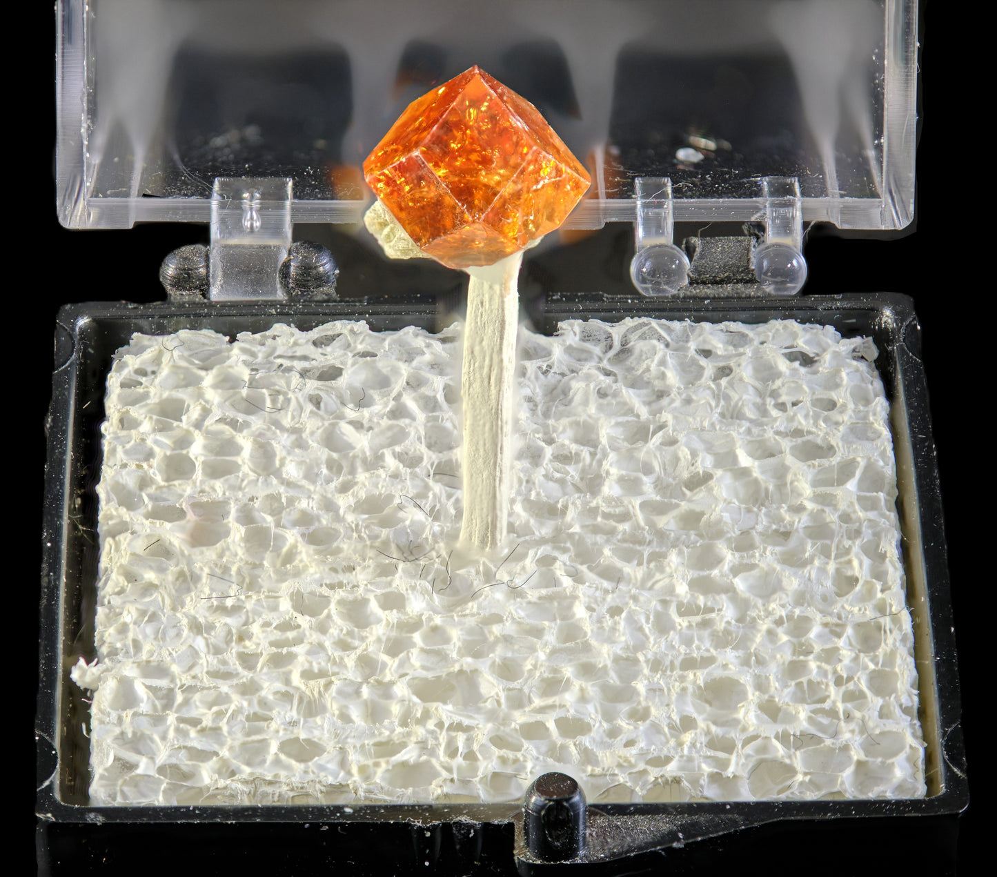 Garnet var. Grossular