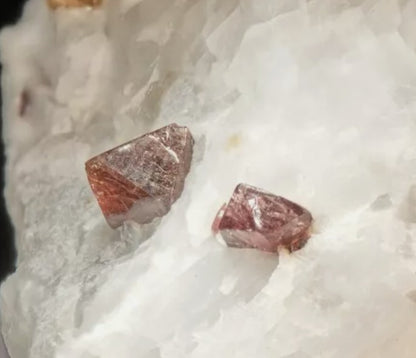 Spinel on Matrix
