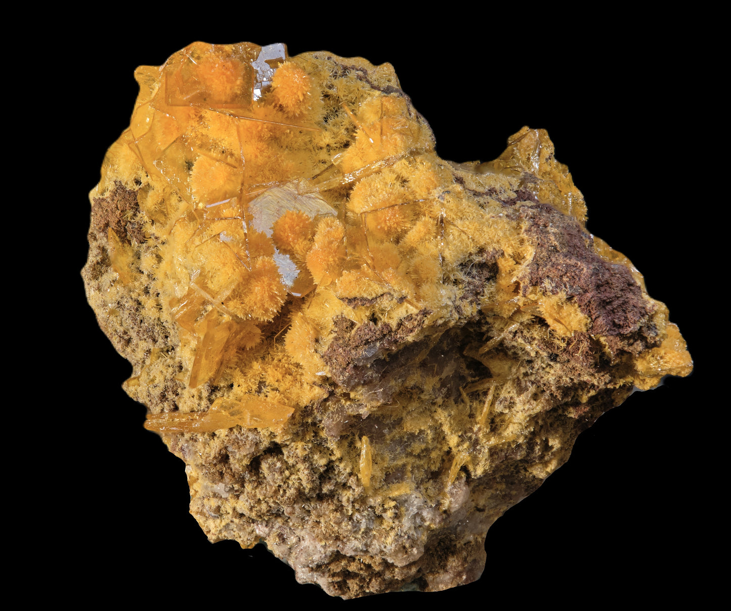 Mimetite on Wulfenite