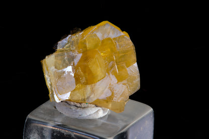 Wulfenite