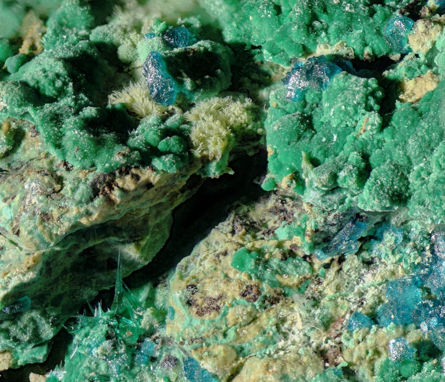 Spangolite with Malachite