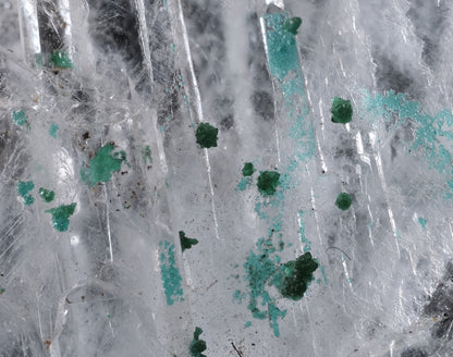 Baryte with Malachite