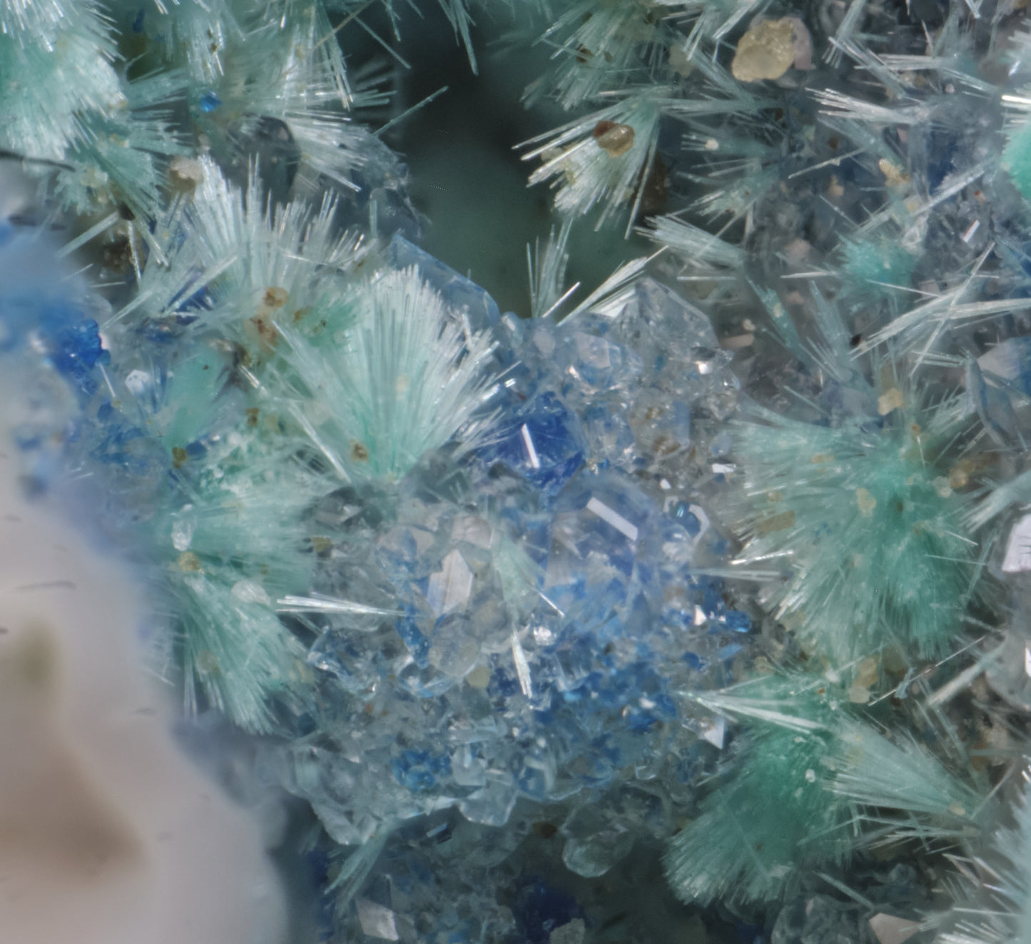 Dioptase with Kinoite and Apophyllite