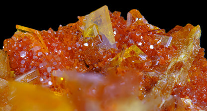 Mimetite with Wulfenite