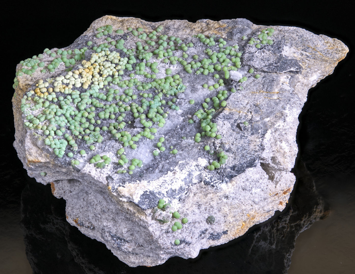 Planerite on Quartzite