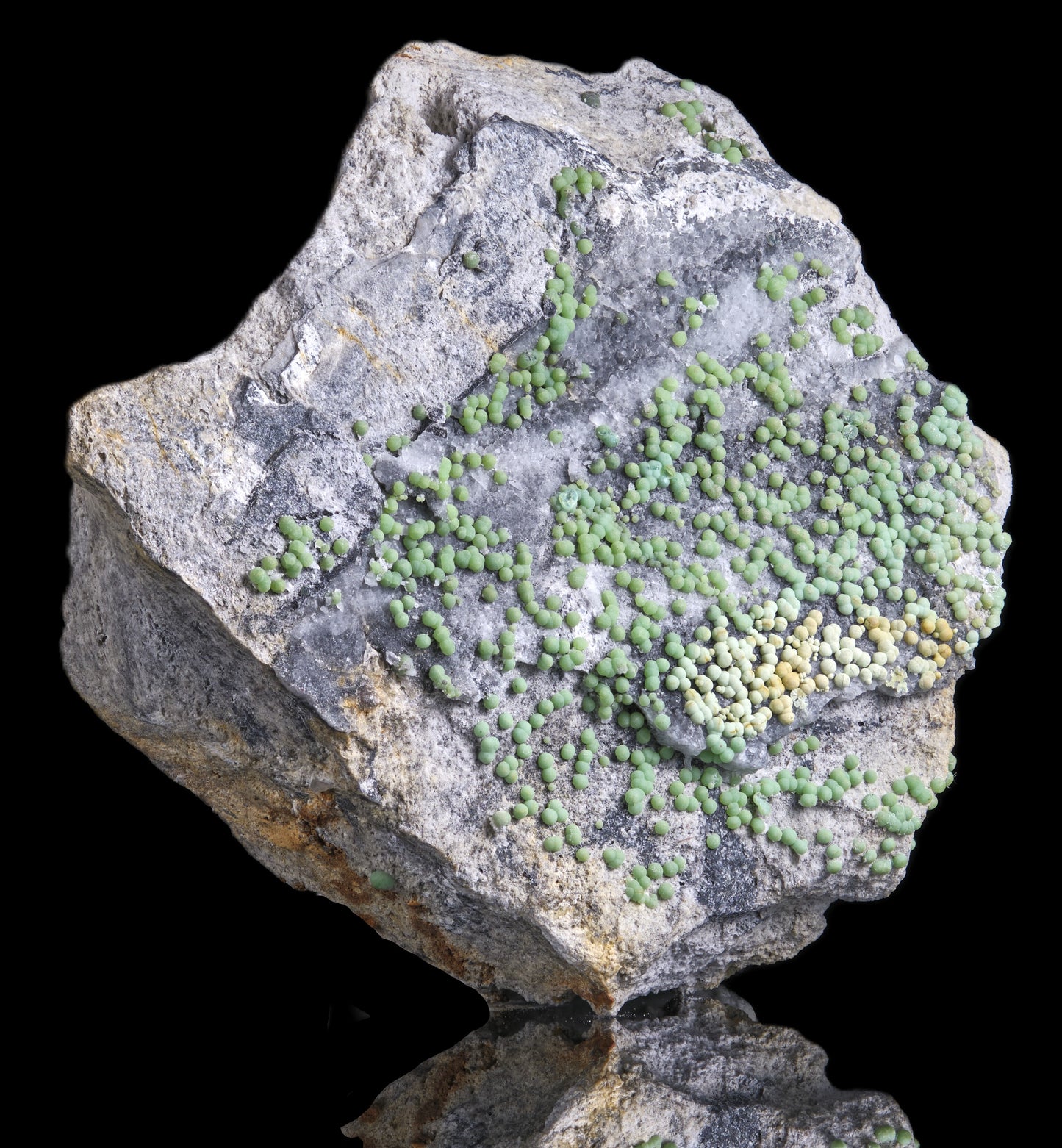 Planerite on Quartzite