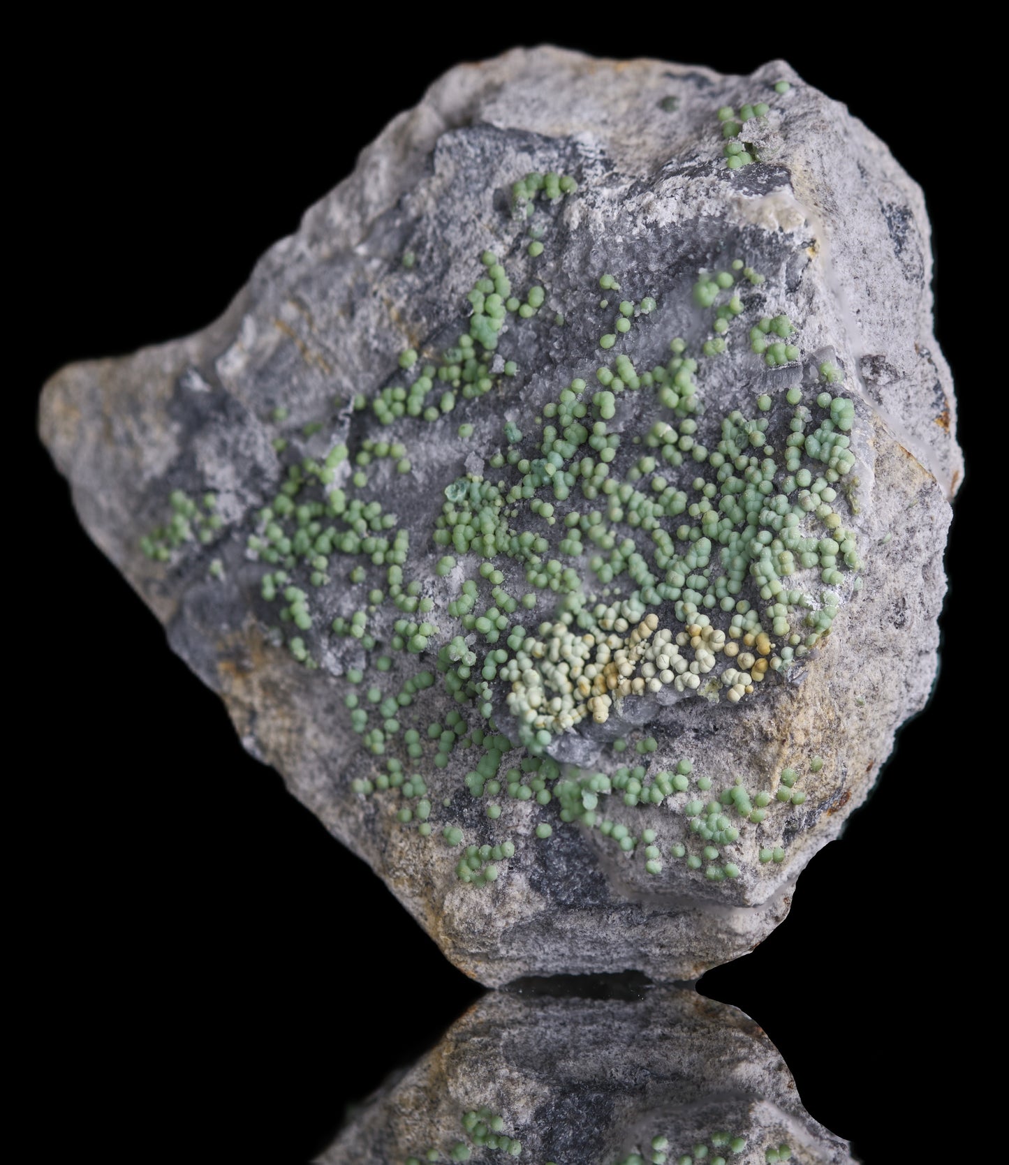 Planerite on Quartzite