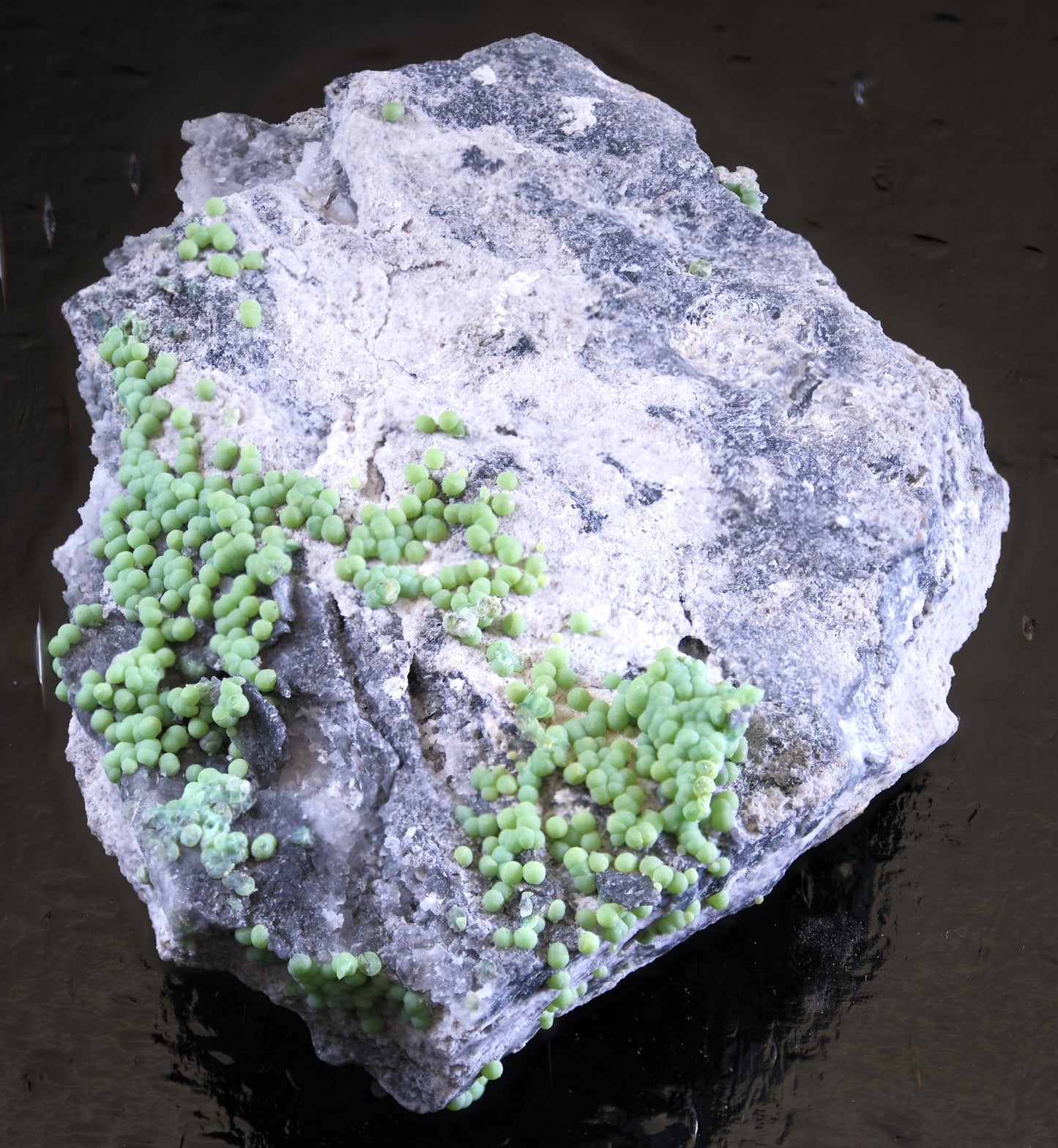 Planerite on Quartzite