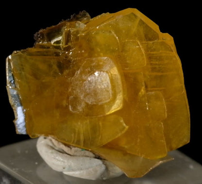 Wulfenite