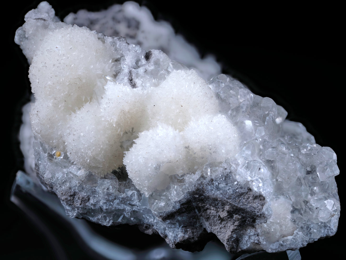 Strontianite with Calcite