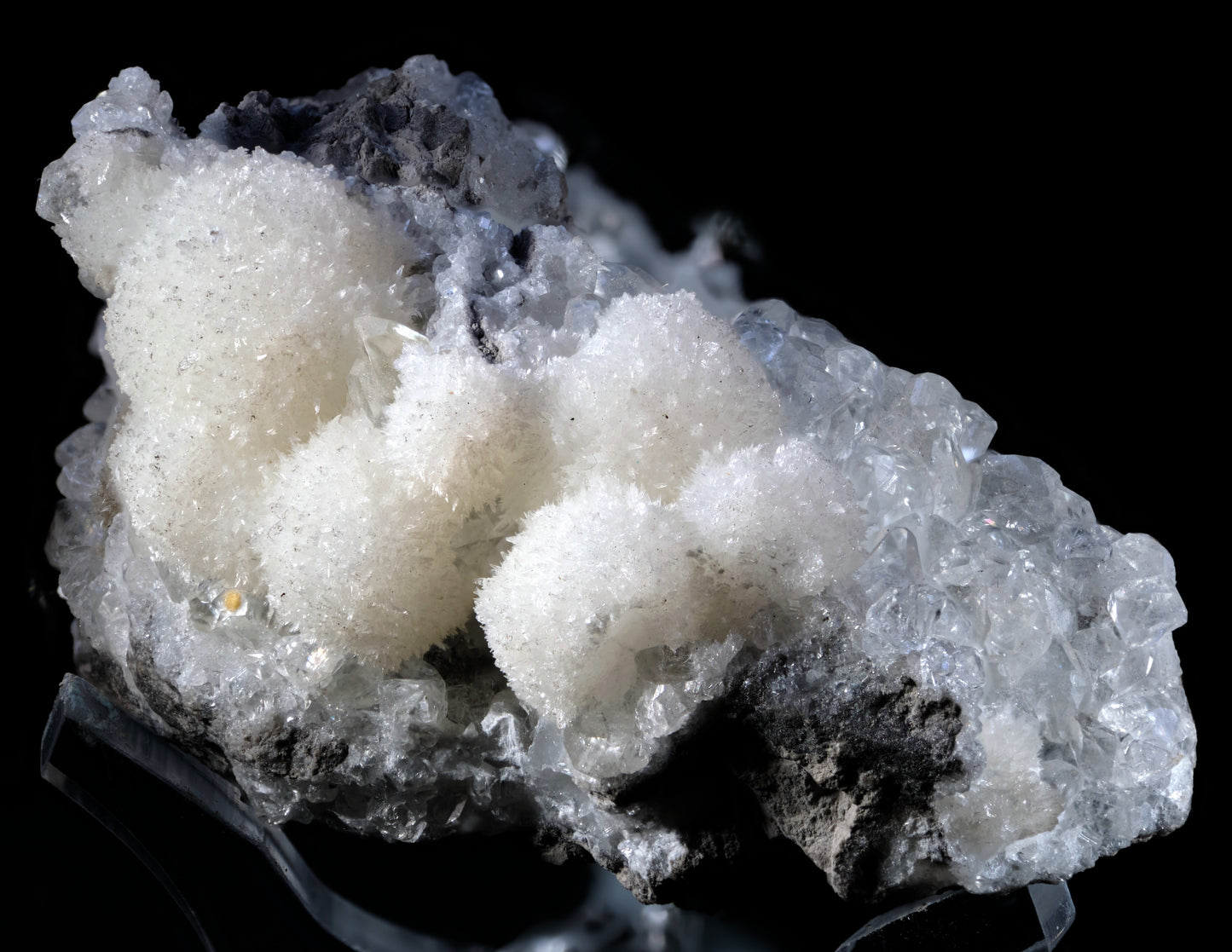 Strontianite with Calcite