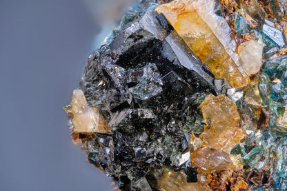 Kulanite with Lazulite, Siderite, and Quartz