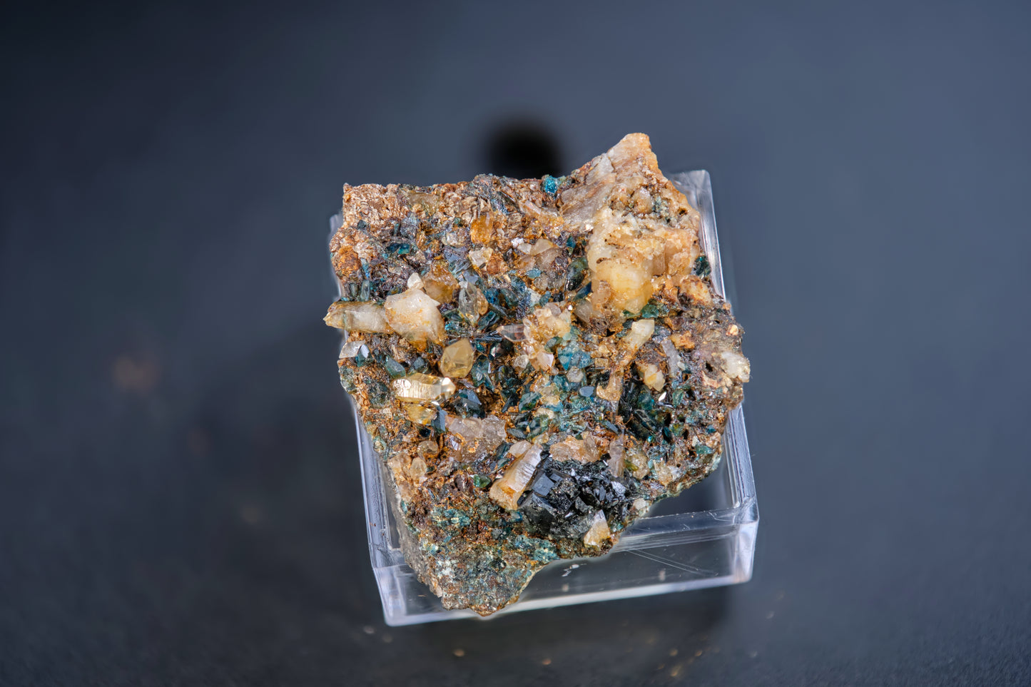 Kulanite with Lazulite, Siderite, and Quartz