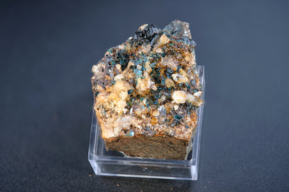 Kulanite with Lazulite, Siderite, and Quartz
