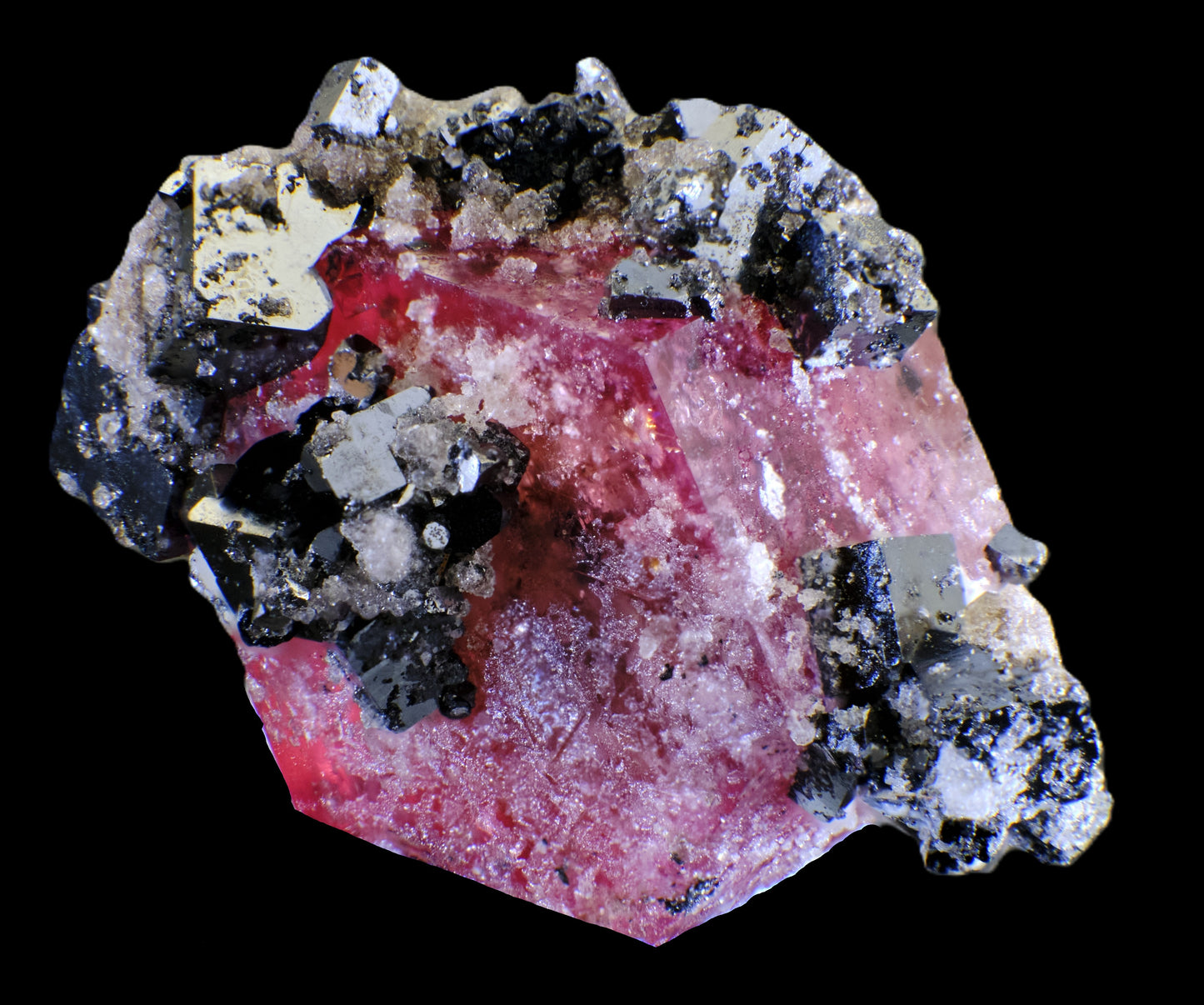 Red Beryl with Bixbyite