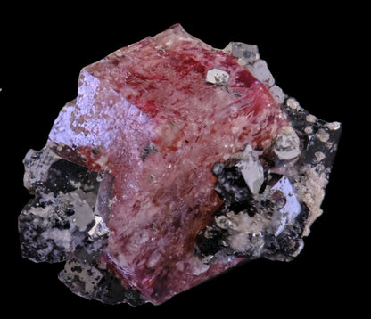 Red Beryl with Bixbyite